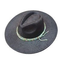 Chapeau Fedora – Texture Suédée avec Cordon Perlé