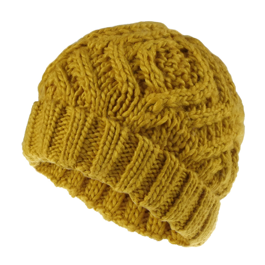 Bonnet Femme en tricot torsadé - GoldenCharm