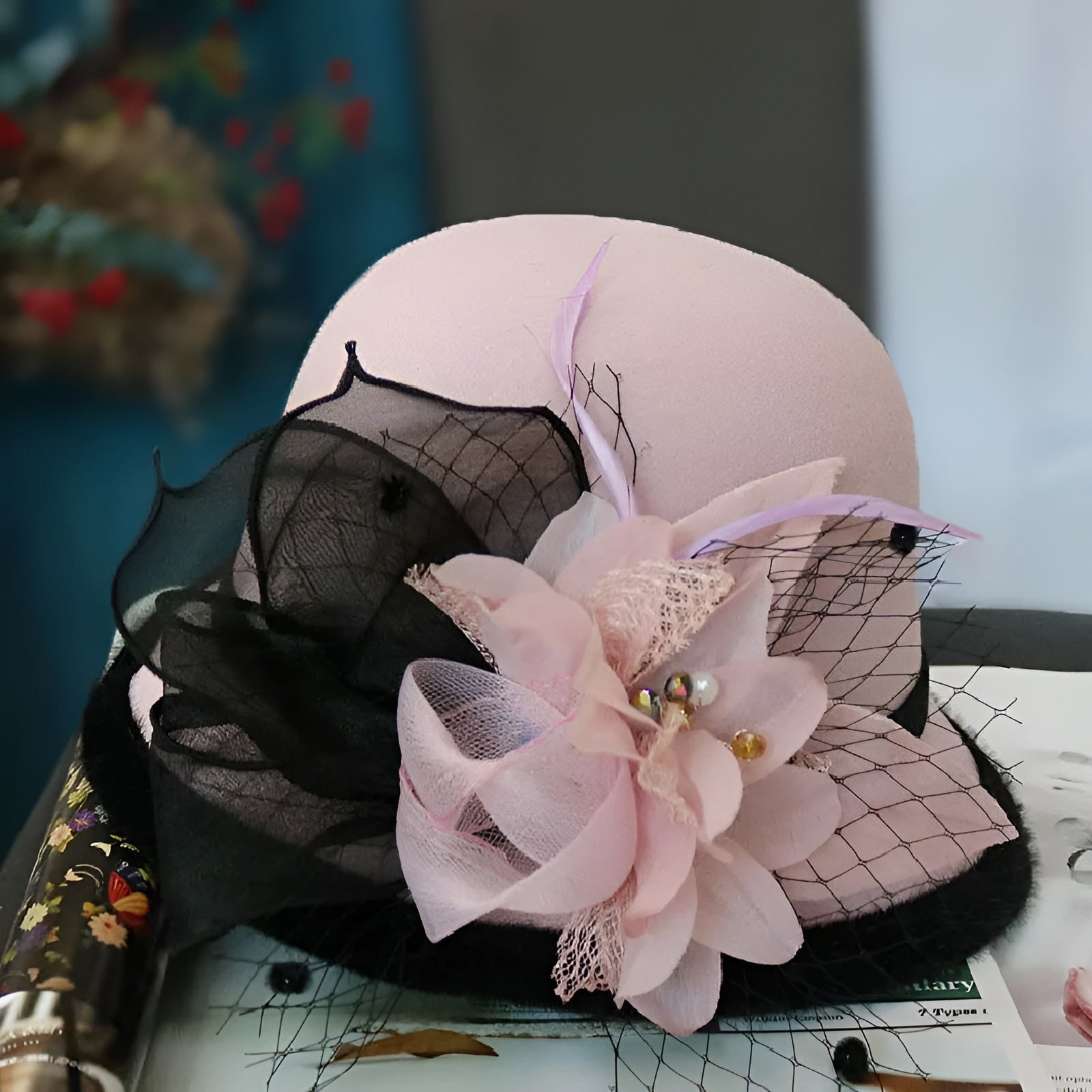 Chapeau Melon Cloche Femme à Fleur