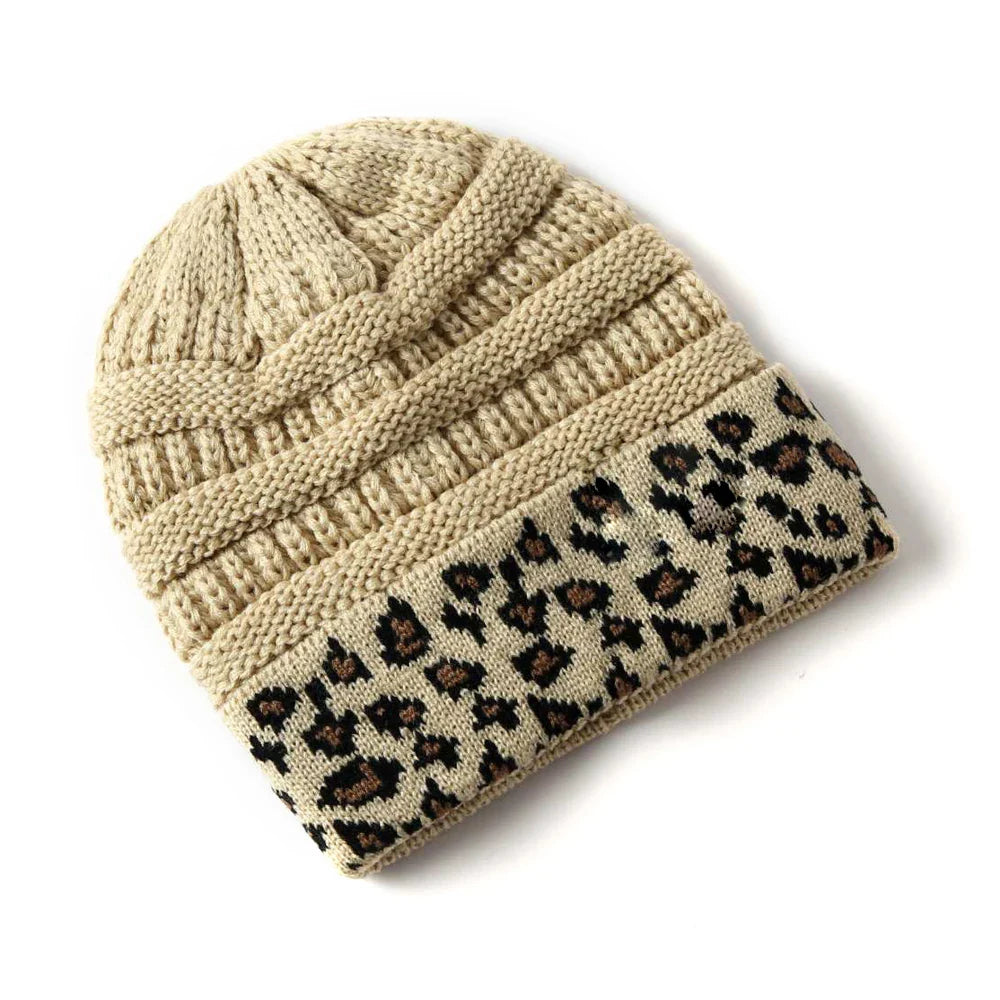 Bonnet Femme Hiver avec Revers Léopard – FelineFold